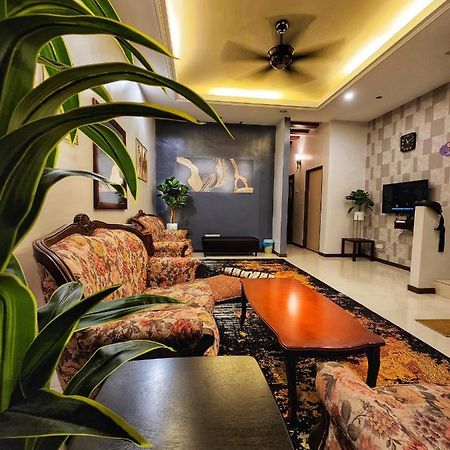 Staylena Klebang Melaka Homestay - Musliem Unit Экстерьер фото